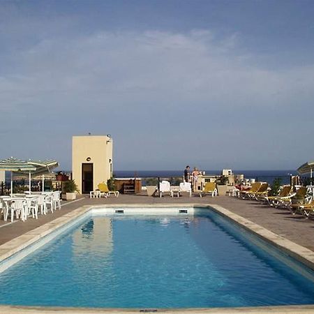 The Crown Hotel Buġibba Exteriér fotografie