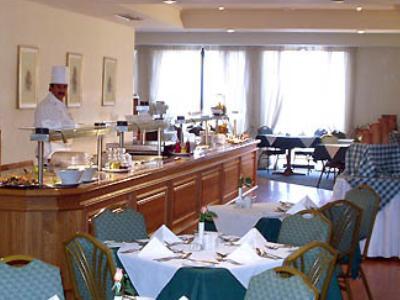 The Crown Hotel Buġibba Exteriér fotografie