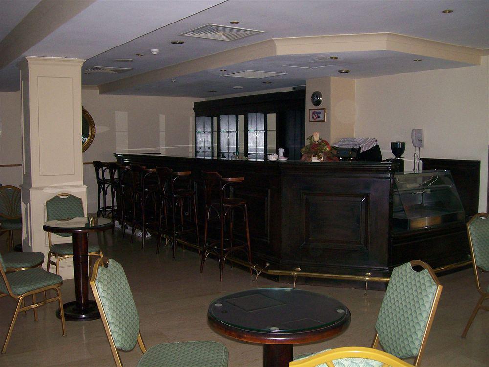 The Crown Hotel Buġibba Exteriér fotografie